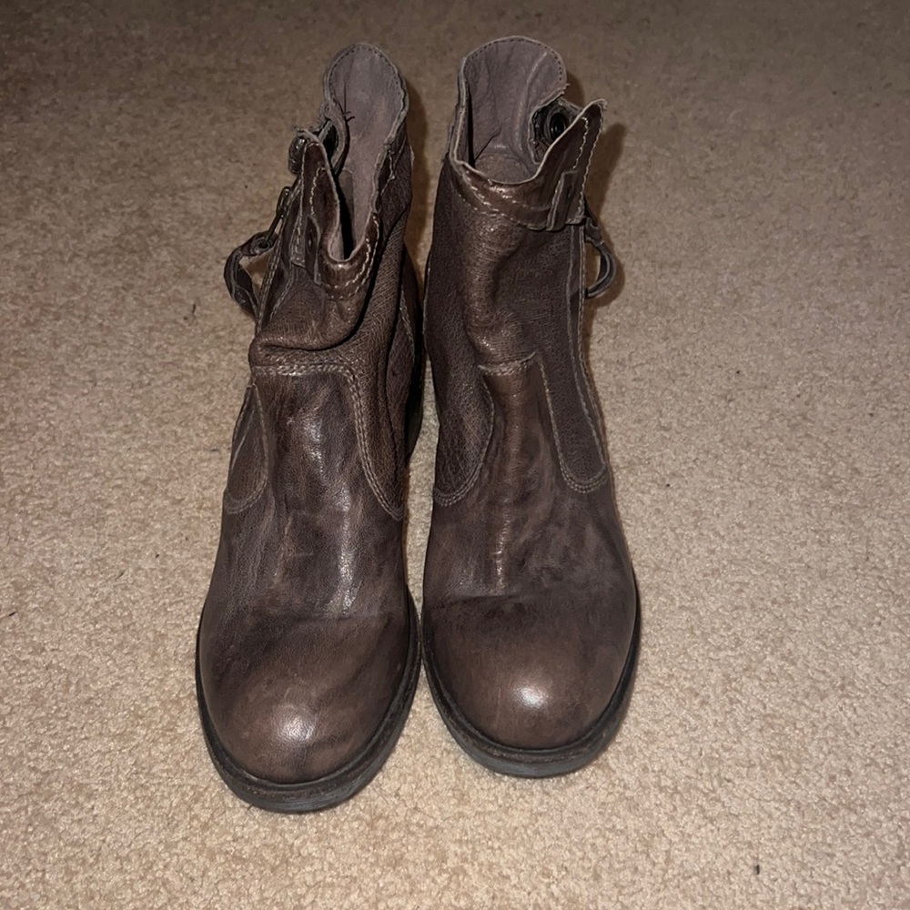 Basically brand new Italian Nero Giardini boots size 38 - US 8